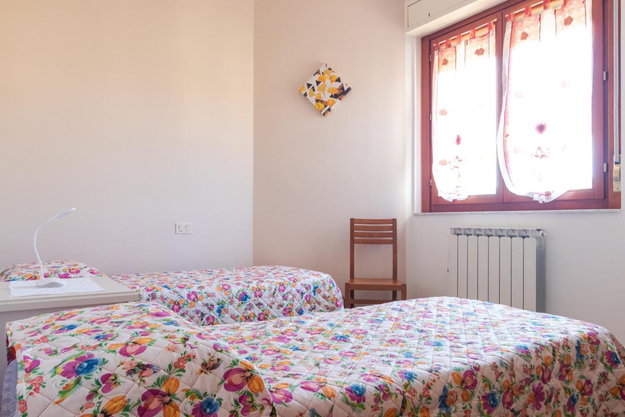 Casa Vacanze "Ai Piedi Di Assisi" Бастия-Умбра Экстерьер фото