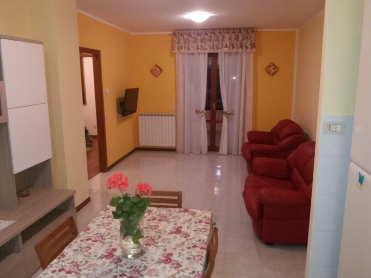 Casa Vacanze "Ai Piedi Di Assisi" Бастия-Умбра Экстерьер фото