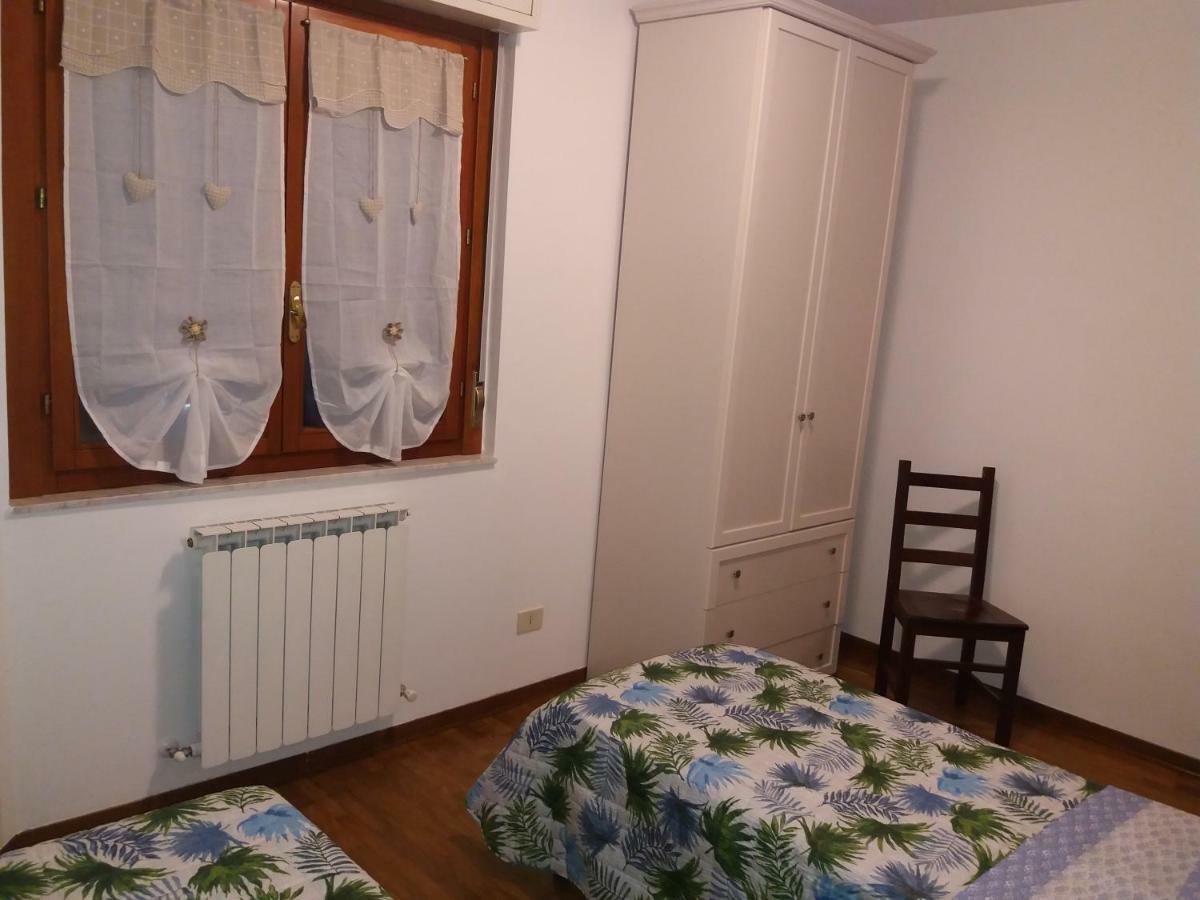Casa Vacanze "Ai Piedi Di Assisi" Бастия-Умбра Экстерьер фото