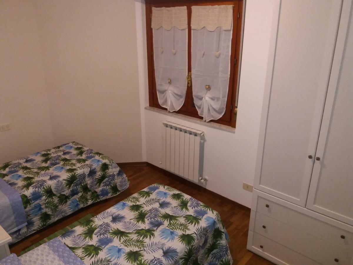 Casa Vacanze "Ai Piedi Di Assisi" Бастия-Умбра Экстерьер фото