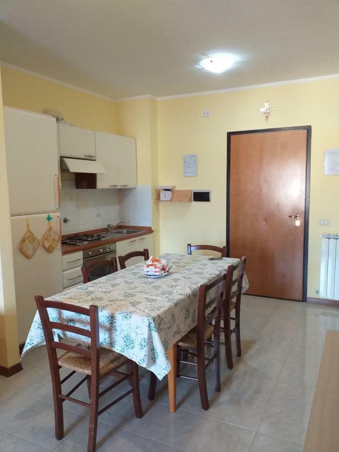 Casa Vacanze "Ai Piedi Di Assisi" Бастия-Умбра Экстерьер фото